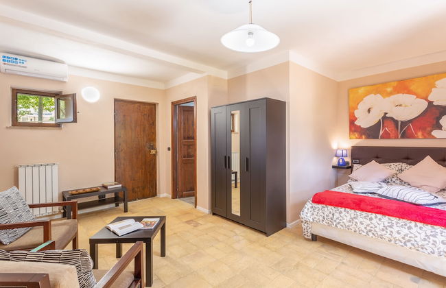 Borgo Pulciano Agriturismo - Photo 13