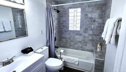 3Bd, King, Brkfst, Large TVs, WD, Sleeps 11, BBQ - Foto 3