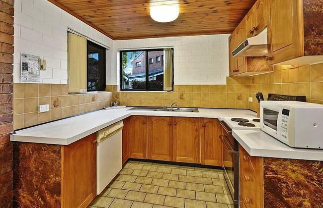 Cleveland Visitor Villas Motel - Photo 10