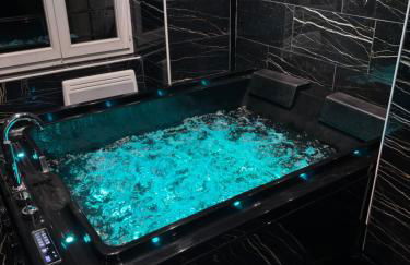 Love rom, jacuzzi - Photo 15