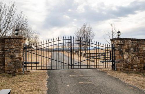 Mountain Mama Ranch - Luxury farmhouse on 200 acres with mountain views, 20mins to Shenandoah, 90mins from DC - Foto 14