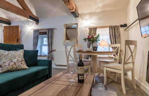 The Stables at Brambles Farm - Photo 3