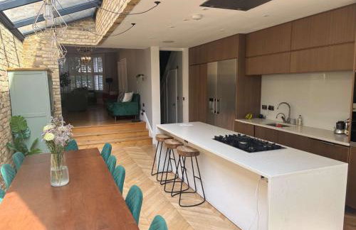 Stunning 3 Bed Victorian House - Idyllic Location - Foto 35