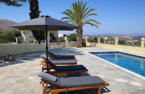 Creta Leisure Escape Private Pool & Garden Oasis - Foto 2