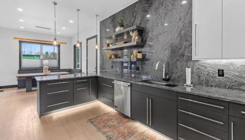 Luxury Home mins from Downtown CDA - Foto 4