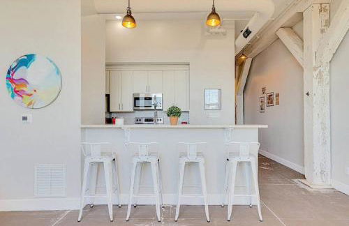 The Speakeasy Downtown Newport News - Foto 12