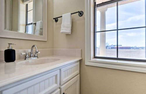 8 Mi to White Rock Lake Spacious Krum Home - Foto 12