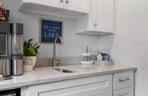 Lakeview Oasis with Patio, Dock & Black-stone Griddle - Foto 39