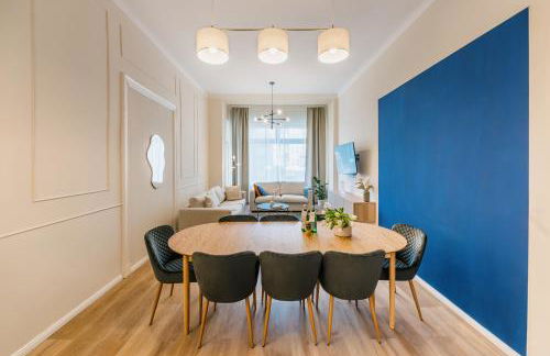 Renovated! 120qm Apartment 2 Bathrooms Balcony Up to 9 Guests - Foto 1