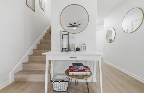 Walk to SXSW Venue, 2025 New Build Beauty at UT, Downtown, King Beds - Foto 18