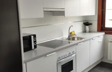 VUT-HU-22-247 Fabuloso Apartamento con vistas a la montaña El Abedul Luga 23 Castiello de Jaca - Foto 10