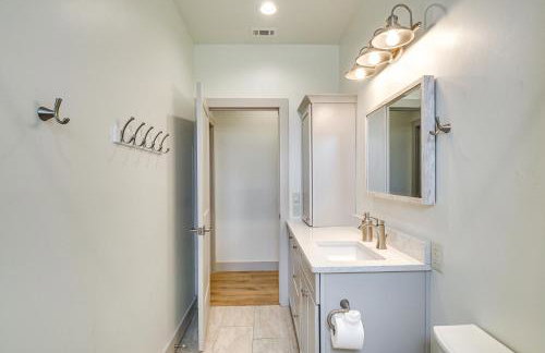 Large Group Getaway in Georgetown with Private Pool! - Foto 21