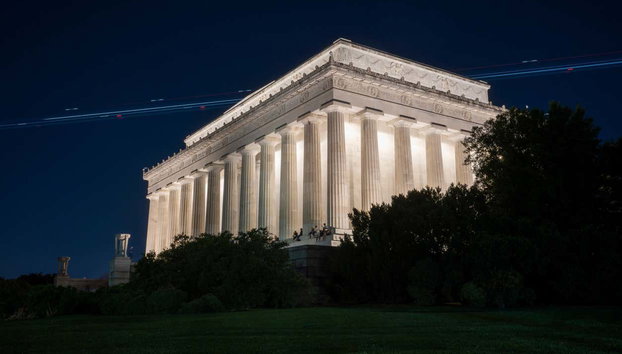 Washington DC Night Bus Tour - Photo 5