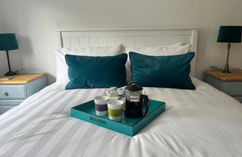 Tranquil 2-Bed Bungalow Near to Southwold - Photo 1