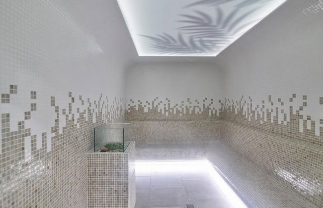 Dili Town Resort and Spa - Photo 40