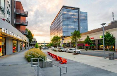 Music Row Retreat with Pool and Free Parking, Walk to Bars! - Foto 43