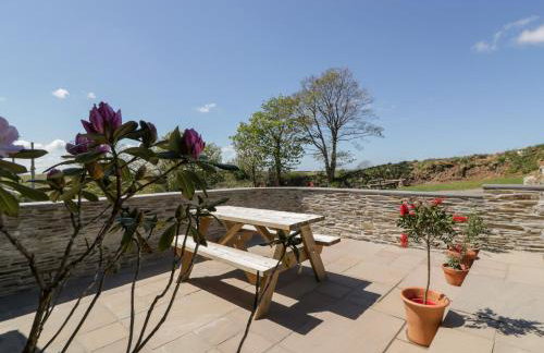 The Hayloft - Photo 15