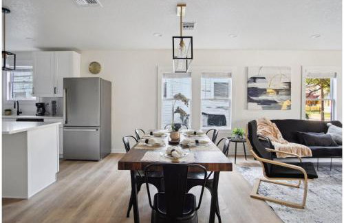 Stylish Spacious Comfort 4BR3BA Downtown Gem - Foto 9