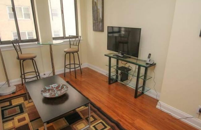 Renaissance Properties - W Rittenhouse Sq - Photo 21