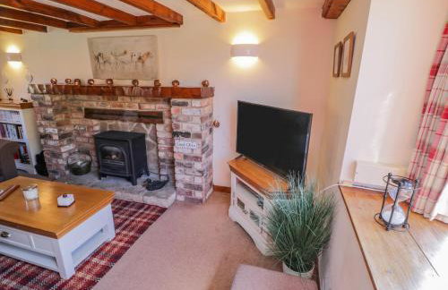 Danby Cottage - Photo 10