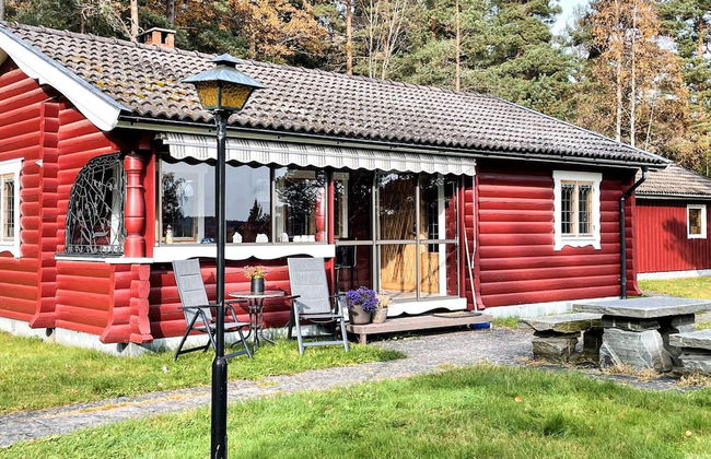 Peaceful Forest Cabin in Dalsland - Photo 1