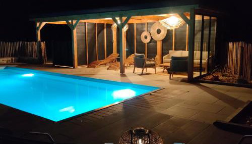 Chalet familial avec piscine chauffée, jeux et brasero- Morvan - Foto 3, sunbed