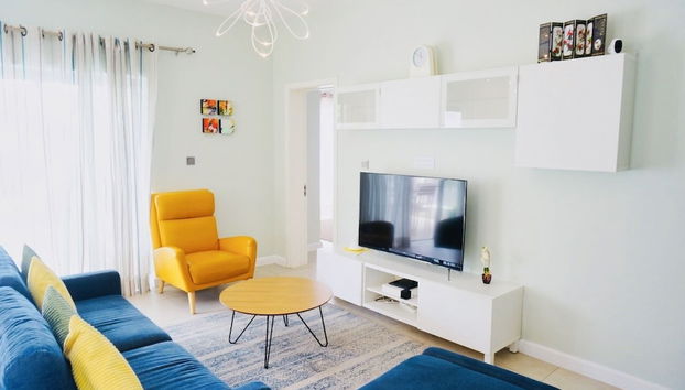 Brand New 2 Bedroom Apartment - Photo 5, Living area