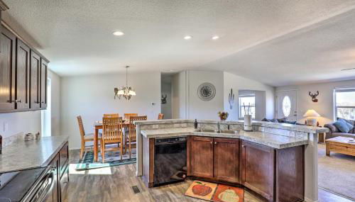 Desert Escape Off I-10 with Over 1 Enclosed Acre! - Foto 5