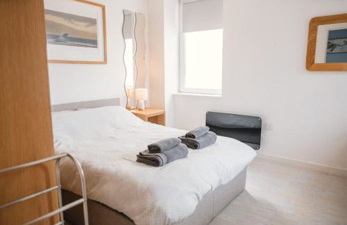 Barry Island Beachfront Apartment - Stunning Bay Views and Private Parking - Foto 11