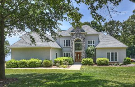 Bright Water Cove Priv Dock+boat Ramp, Waterfront Saltwater Pool Avantstay - Foto 99