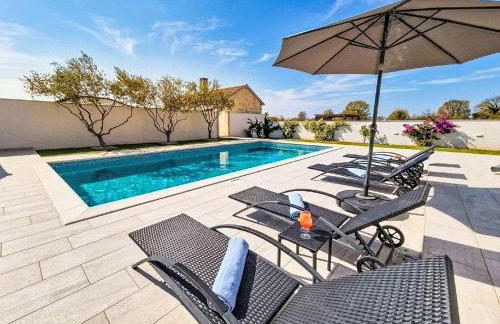 Holiday Home Anić by Interhome - Photo 1