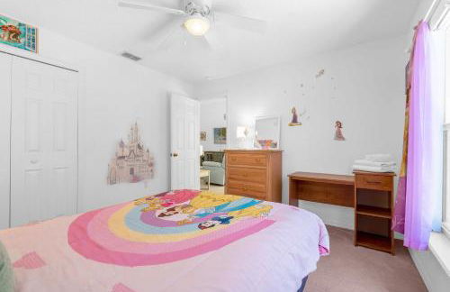 Upstay - Games & Private Pool Family Home - Photo 28