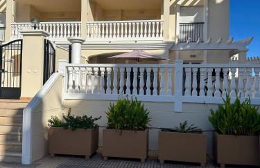 Schöne Unterkunft mit Pool und Terrasse. - Foto 31