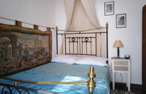 Anemos and Almyra - Foto 23