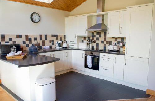 Plum Tree Lodge - Photo 8