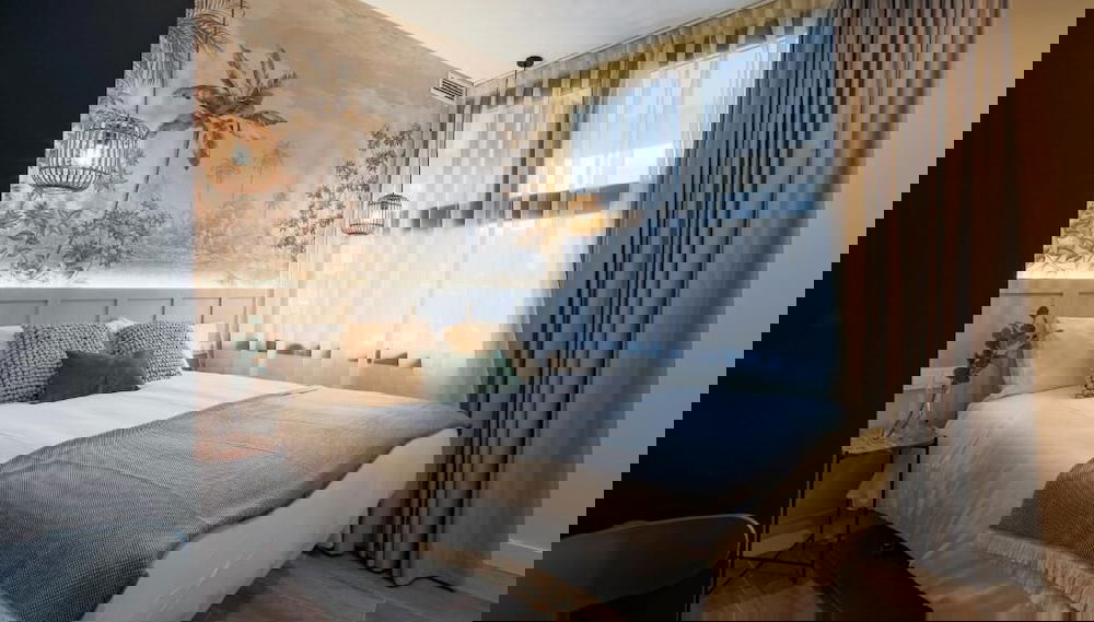 Home42 - Photo 1, Primary image