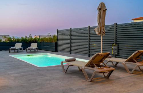 Limi Deluxe Sea View Suites - Private Pools - Foto 81