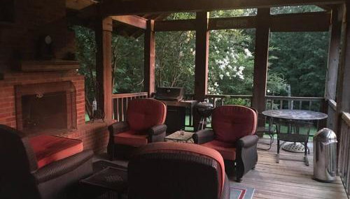 Oxford Chalet Getaway with Lake/Beach Access - Foto 2