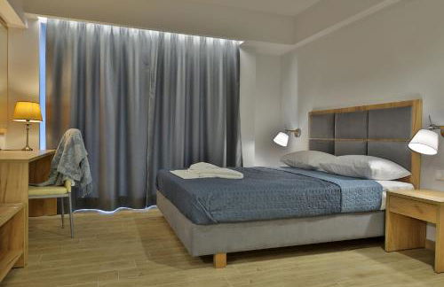 FOUR REASONS - Foto 25