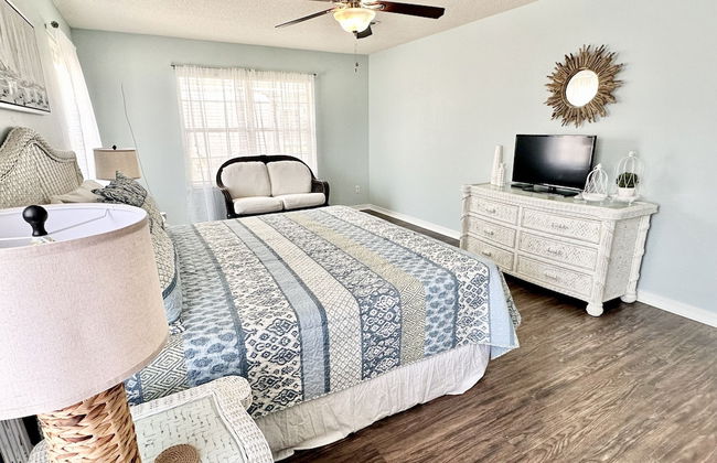 Bayou Breeze 4 Bedroom Home by RedAwning - Photo 3