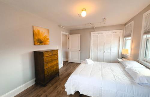 Water Access 5-Bed 2-Bath Retreat - Foto 8