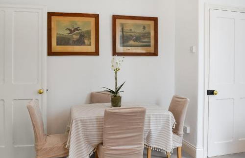 West Lodge - Photo 5