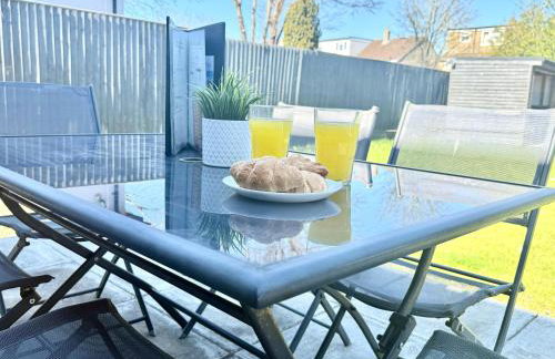 Evergreen Lodge - Two Bed Lux Flat - Parking, Garden, Patio, WIFI, Netflix - Close to Blenheim Palace & Oxford - F3 - Photo 31