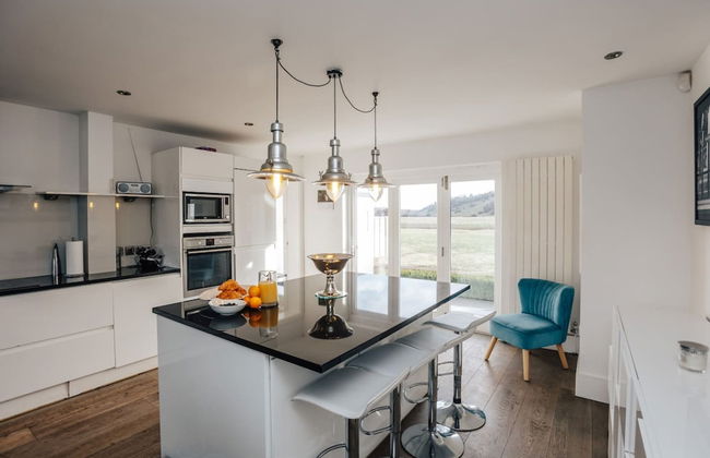 Riverside Cottage - From 1088 Per Night - Foto 2