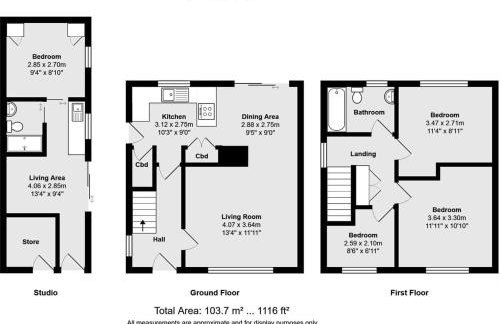 Spacious Modern Garden Family Home - Photo 24