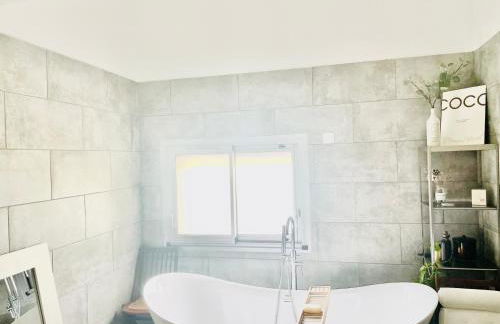 Villa les cèdres piscine nature - Foto 7