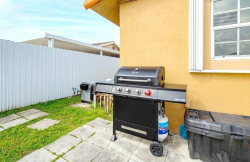 Stunning Lake-Front Villa with Pool & Spa - Foto 23