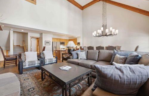 Villa Montane 219 by East West Hospitality - Foto 33