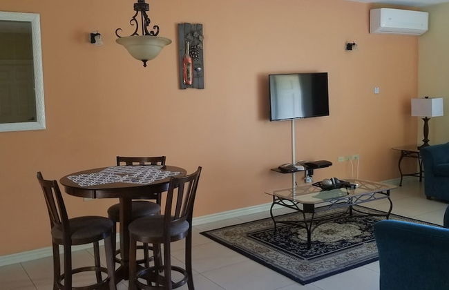 Executive Suites - Palms of Ottawa - Photo 22