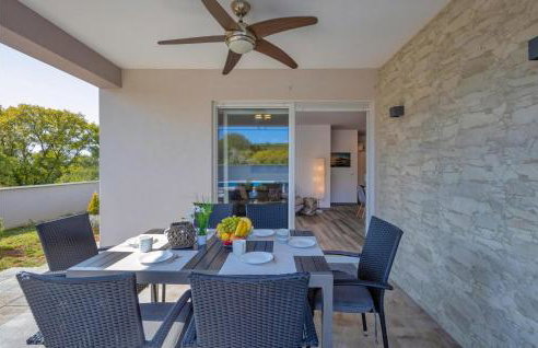 3 Bedroom Nice Home In Kapovci - Foto 3